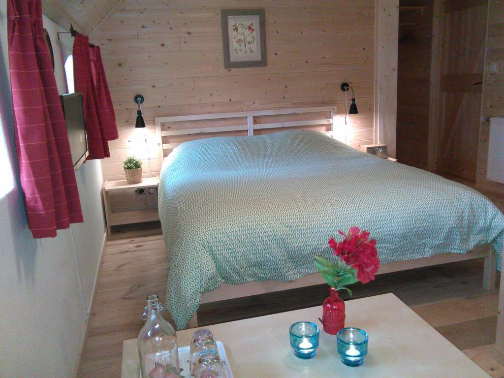 B&B De Luttikhoeve Giethmen 外观 照片